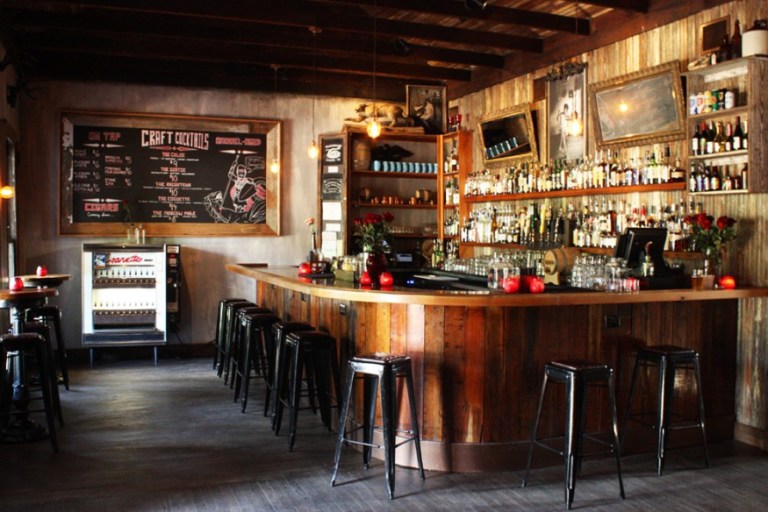 theblackheart_inside_fullbarhorizontal2-875x584