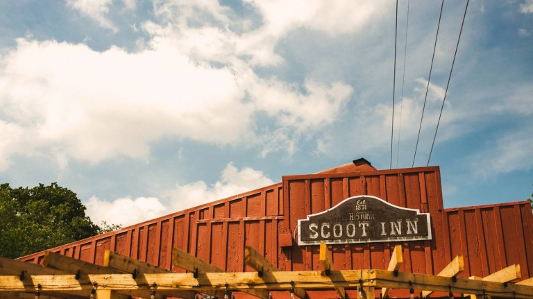 scoot-inn-exterior